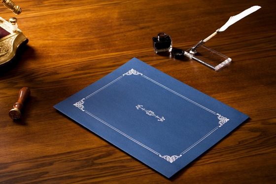 OEM/ODM rellenados de sellado calientes de plata del tenedor del certificado en color del azul de la reunión